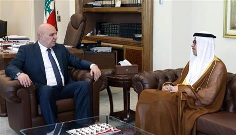 عون يشكر الإمارات على استئناف سفر مواطنيها إلى لبنان