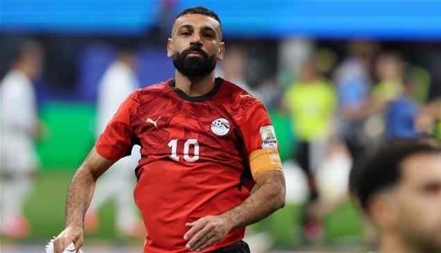 شركة استثمارية وعملاق نفطي يتنافسان مالياً على صفقة محمد صلاح