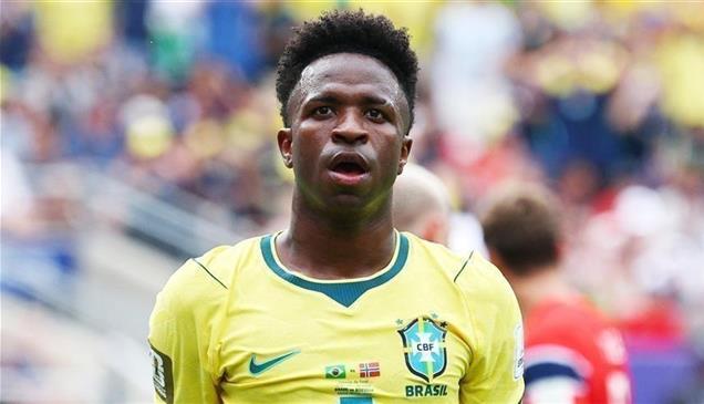 فينيسيوس يمول راتبه في ريال مدريد من عقود الرعاية