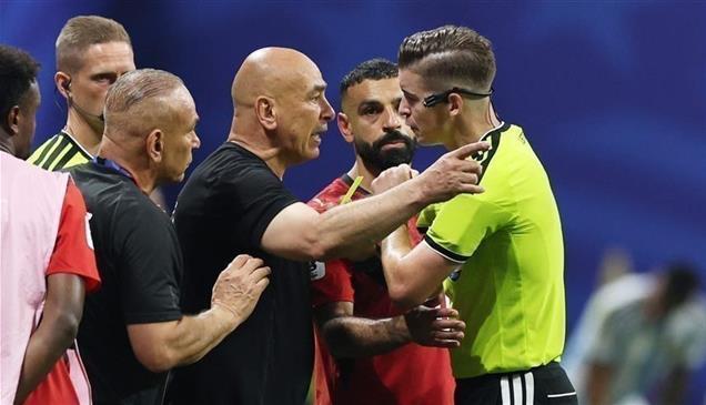 صفقات "الرعايات" تلاحق "فيفا".. هل تداخلت أرباح التذاكر لإقصاء "الفراعنة"؟