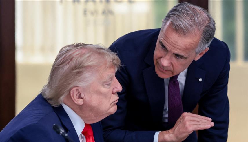 الرئيس الأمريكي دونالد ترامب ورئيس الوزراء الكندي مارك كارني (أ ف ب)