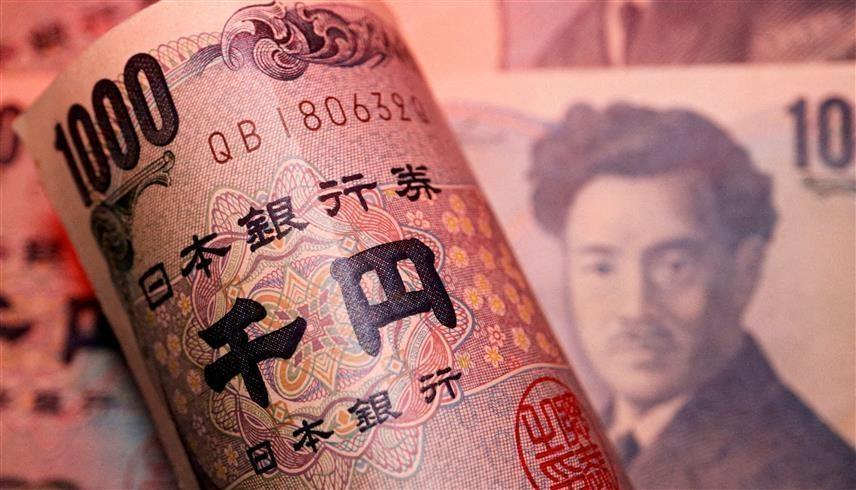 أوراق نقدية من الين اليابانية (رويترز)
