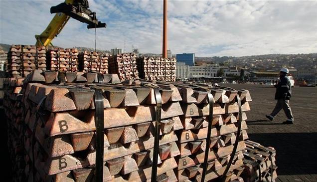 "الذهب المتنكر".. النحاس يعبر 12 ألف دولار وسط شح الإمدادات العالمية 