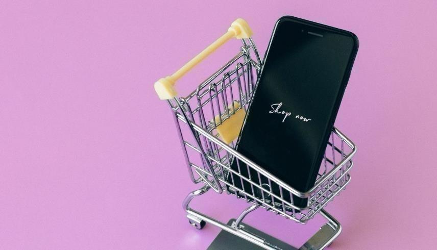 تسوق إلكتروني (pexels)