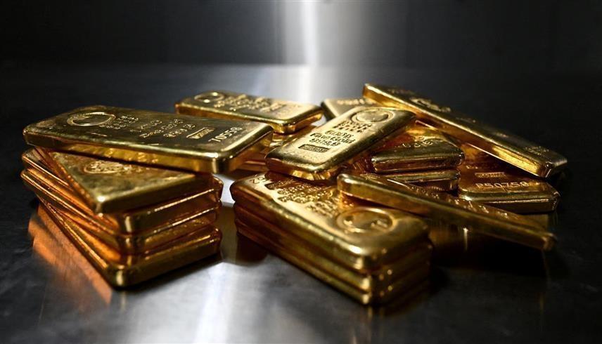 تراجع شهري لسعر الذهب (رويترز) 