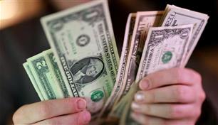 الدولار يصعد مع زيادة الرهانات على رفع أسعار الفائدة الأمريكية