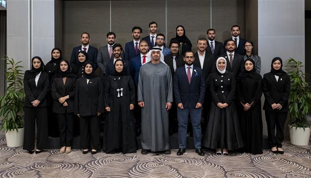 رئيس الدولة يلتقي طلبة الإمارات في إطار زيارة دولة إلى ألمانيا