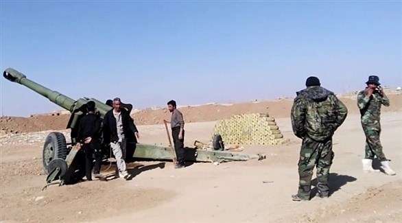مدفعية الجيش العراقي تقصف أهدافاً لداعش داخل الأراضي السورية (أرشيف)