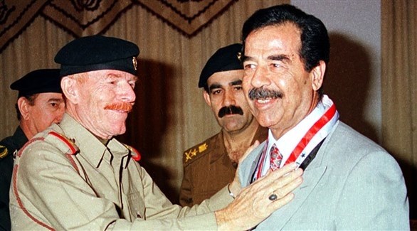 صدام حسين وعزت الدوري (أرشيف)