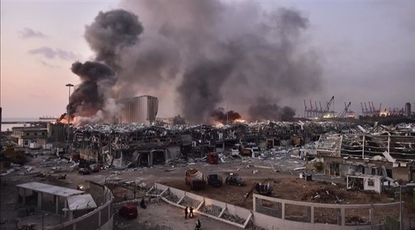 جانب من آثار الانفجار الذي ضرب مرفأ بيروت (تويتر)