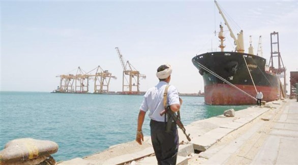 مسلح في ميناء الحديدة اليمني (أرشيف)