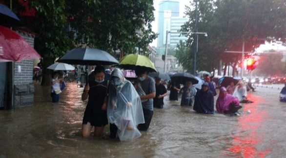 إجلاء الناس بسبب الفيضانات في الصين (أرشيف)
