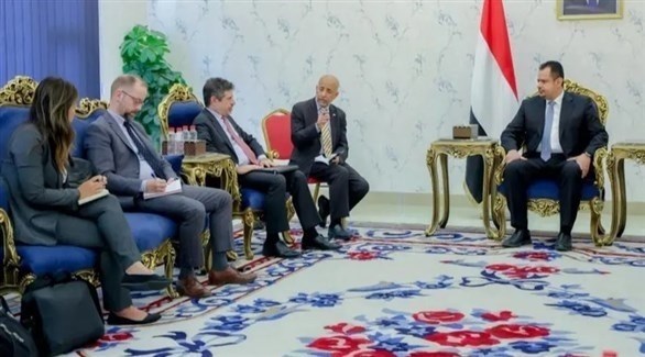  لقاء رئيس الوزراء اليمني والسفير الأميركي لدى اليمن (سبأ)