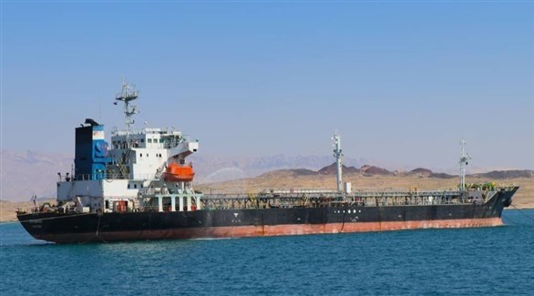 سفينة في منياء قنا النفطي في اليمن (أرشيف)
