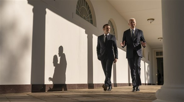 جو بايدن وماكرون خلال زيارة الأخير إلى واشنطن (أ ف ب)