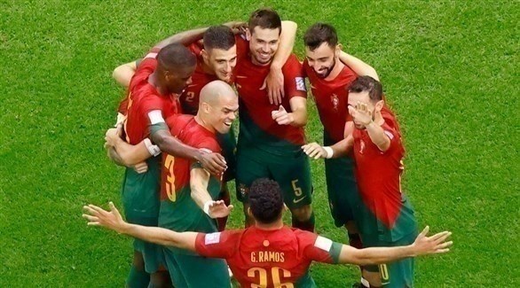 فرحة منتخب البرتغال (رويترز)