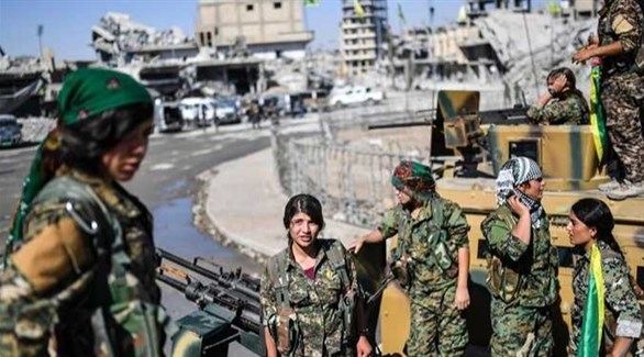 مقاتلات من قوات سوريا الديمقراطية (أرشيف)