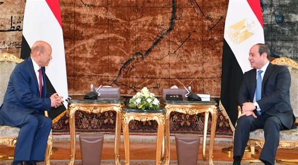 الرئيس المصري ورئيس مجلس القيادة الرئاسي اليمني (فيسبوك)