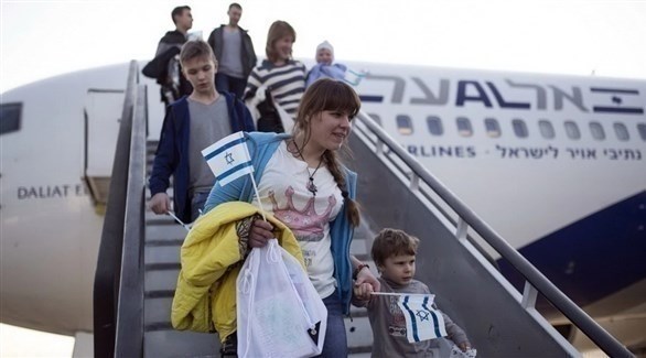 يهود روس لحظة وصولهم إلى إسرائيل (أرشيف)
