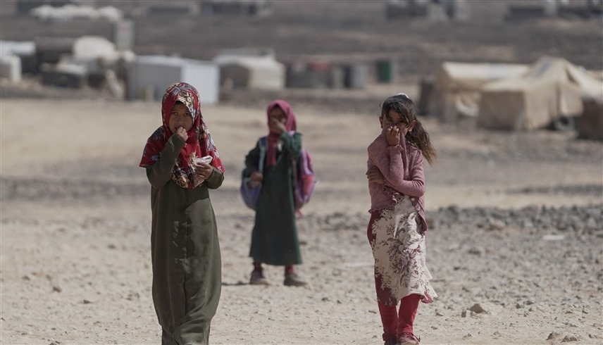 أطفال في مخيم للنازحين في اليمن (رويترز)