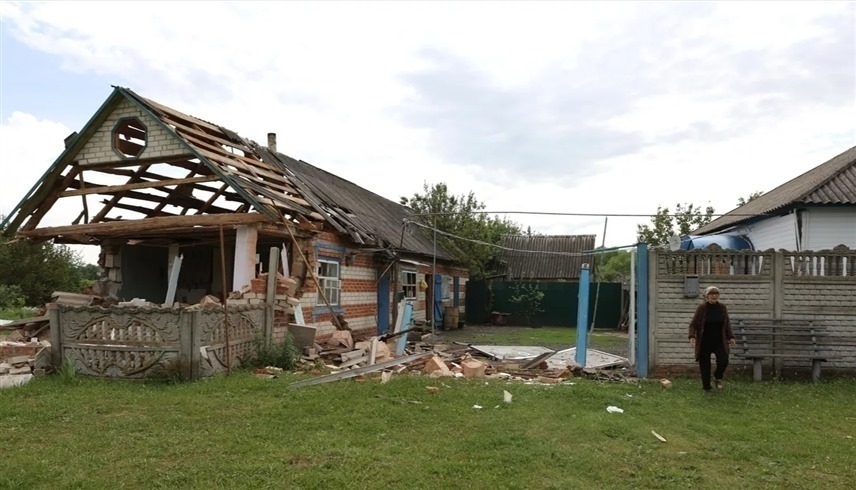 أضرار جزئية بمبنى يقع في بيلغورود الروسية بعد تعرضه لقصف أوكراني (سبوتنيك)