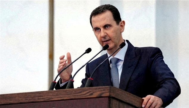 الأسد يلتقي أمير قطر في القمة العربية